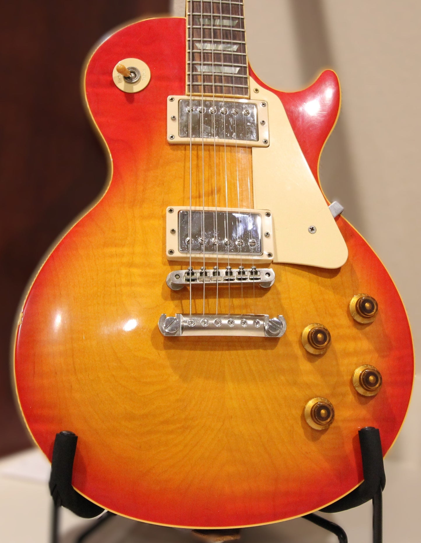 Nickel plated CNC Aluminum Stopbar installed on Sunburst Gibson Les Paul