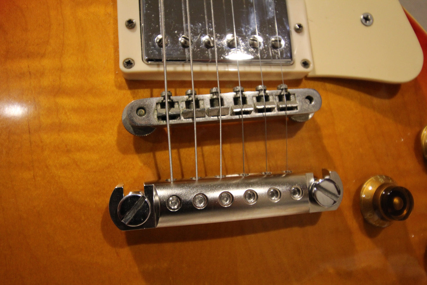 Nickel plated CNC Aluminum Stopbar installed on Sunburst Gibson Les Paul